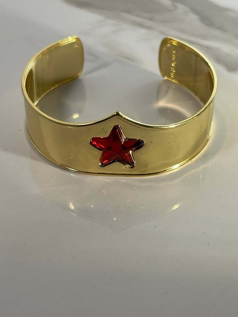 DC Comics Wonder Woman Gold Tone Bracelet Metal